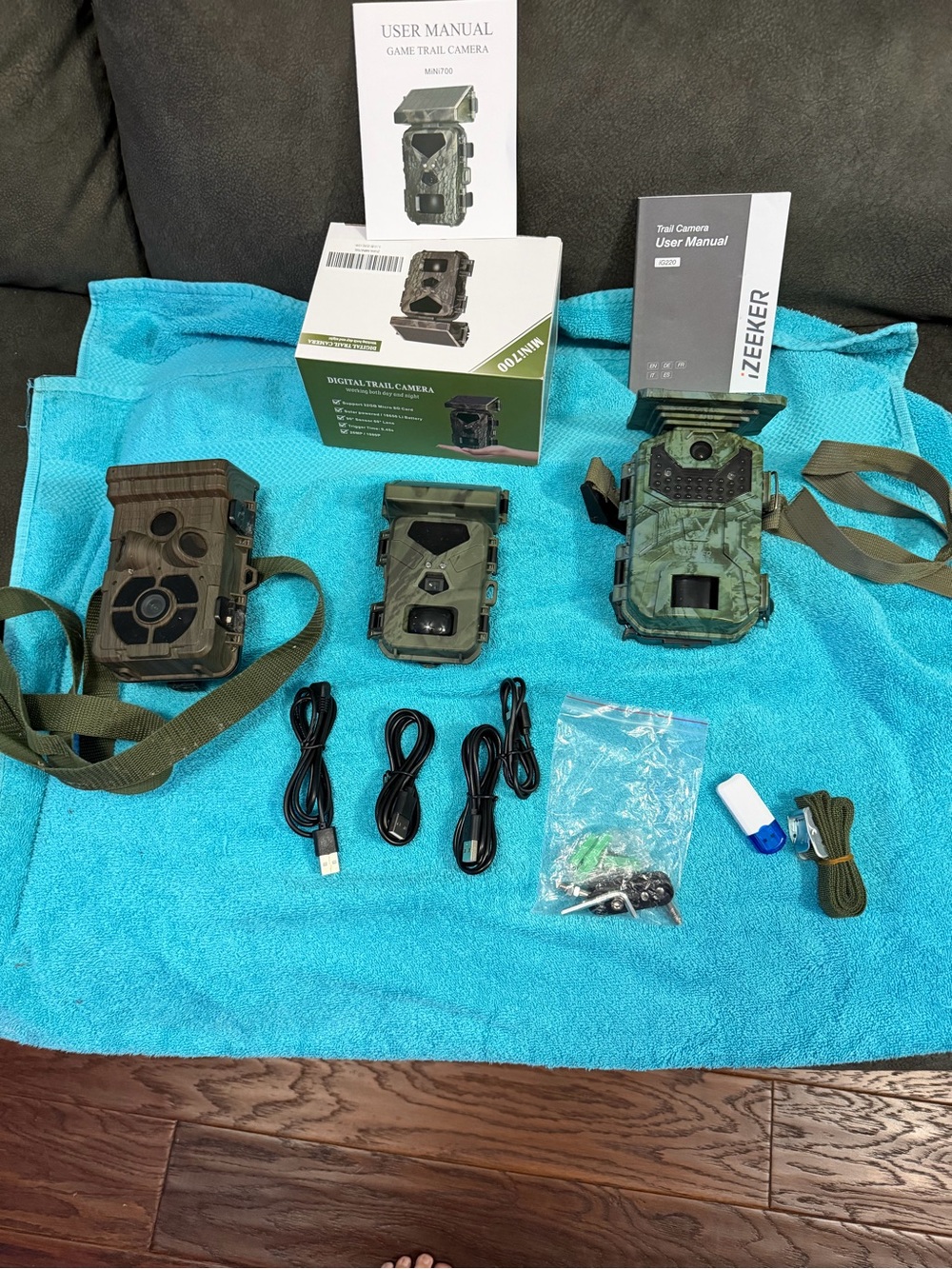 3- SOLAR  Trail Game Cameras with Accessories - Camouflage Green & Brown,